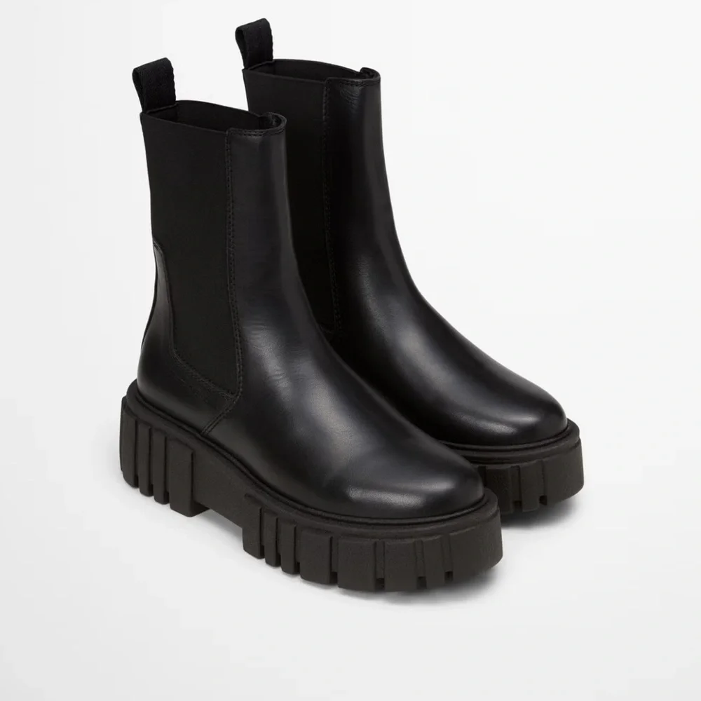 Marc O’Polo Lug Sole Chelsea Boots
